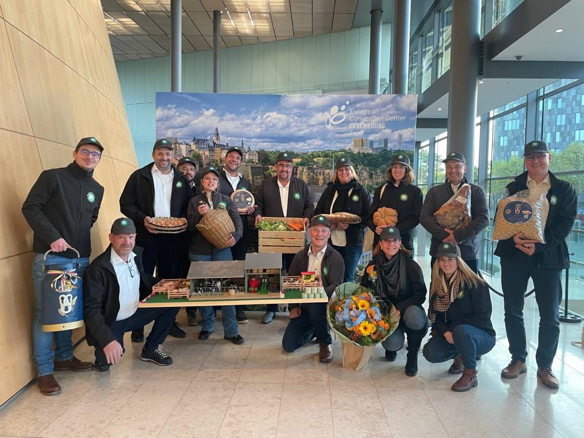 WhatsApp Image 2025-10-04 at 19.09.09